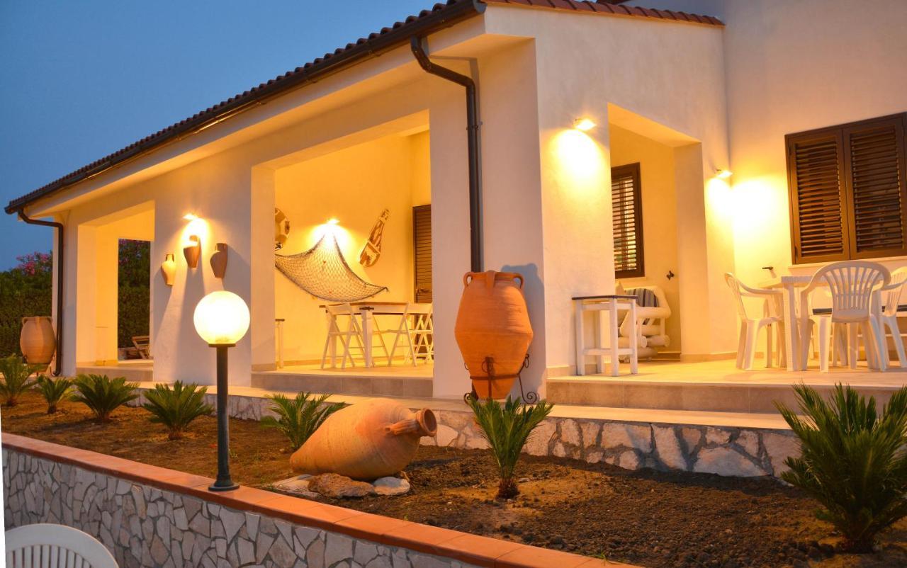 הוילה אוגוסטה La Casa In Riva Al Mare מראה חיצוני תמונה