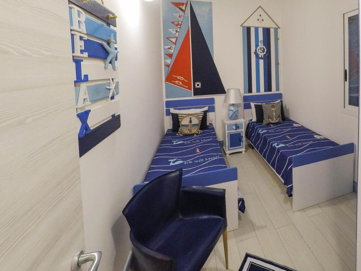 הוילה אוגוסטה La Casa In Riva Al Mare מראה חיצוני תמונה
