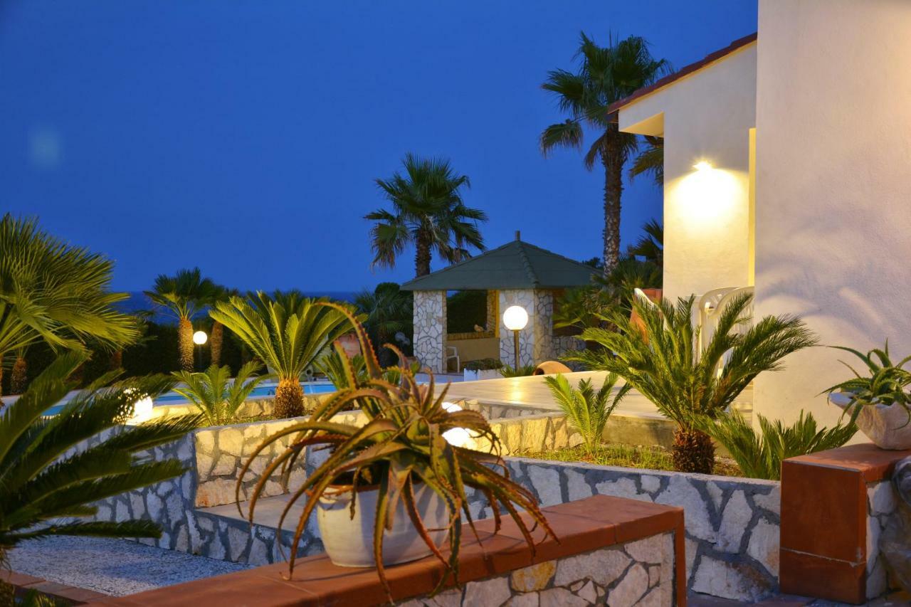 הוילה אוגוסטה La Casa In Riva Al Mare מראה חיצוני תמונה