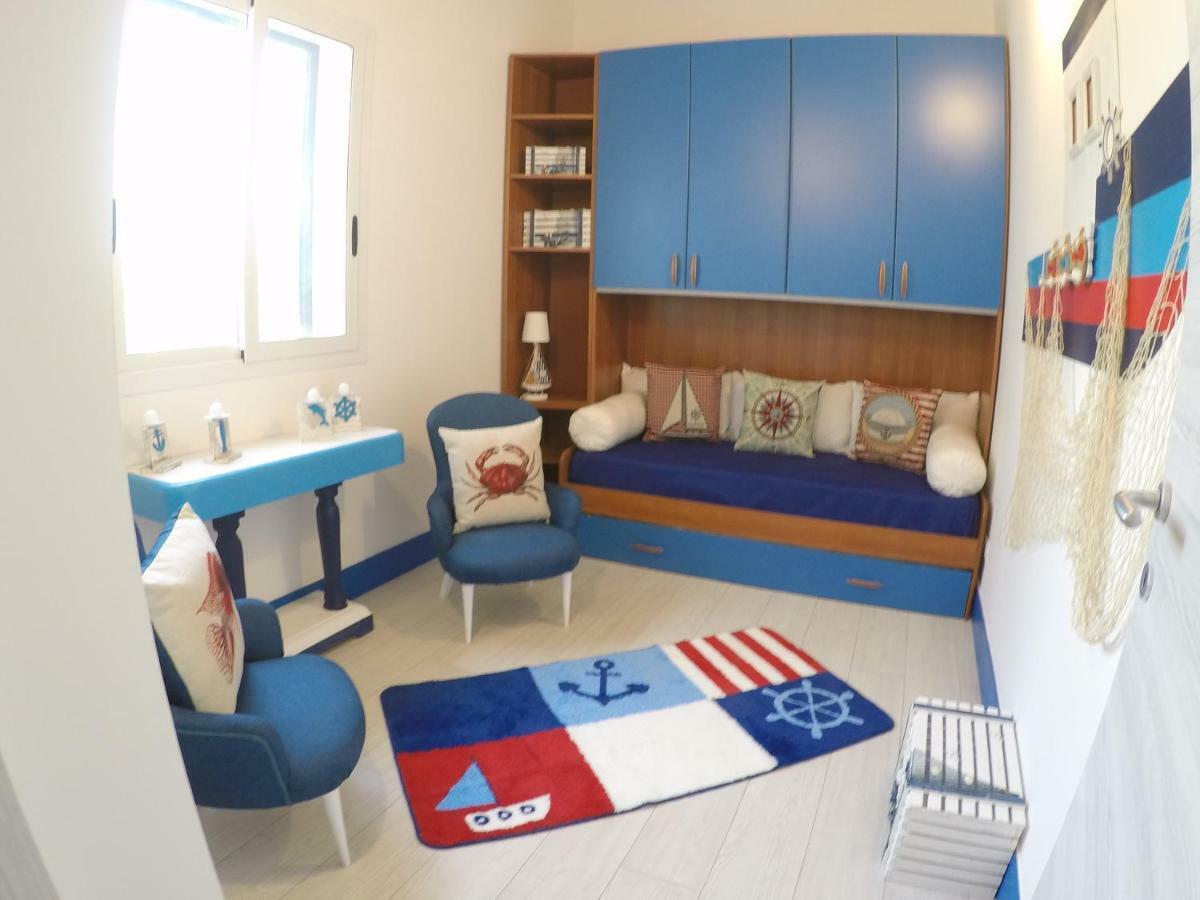 הוילה אוגוסטה La Casa In Riva Al Mare מראה חיצוני תמונה